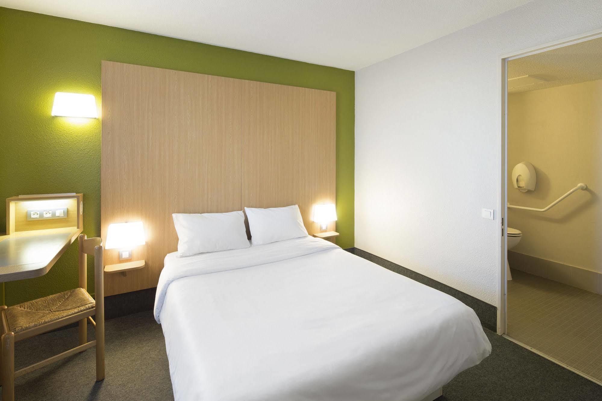 B&B Hotel Aix En Provence Le Tholonet Bagian luar foto